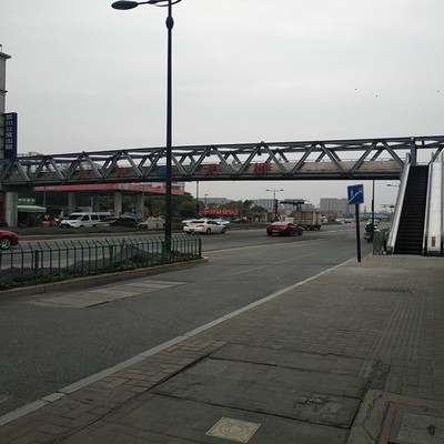 中国 道、歩行者の上空飛行の都市交通解決上の道のプレハブの歩道橋 サプライヤー