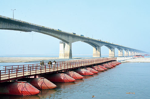 中国 20m × 3m アルミ合金 携帯浮動橋 速速の渡り方 サプライヤー